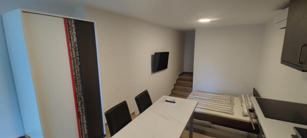 Studio Malinska, 30M From The Beach Экстерьер фото